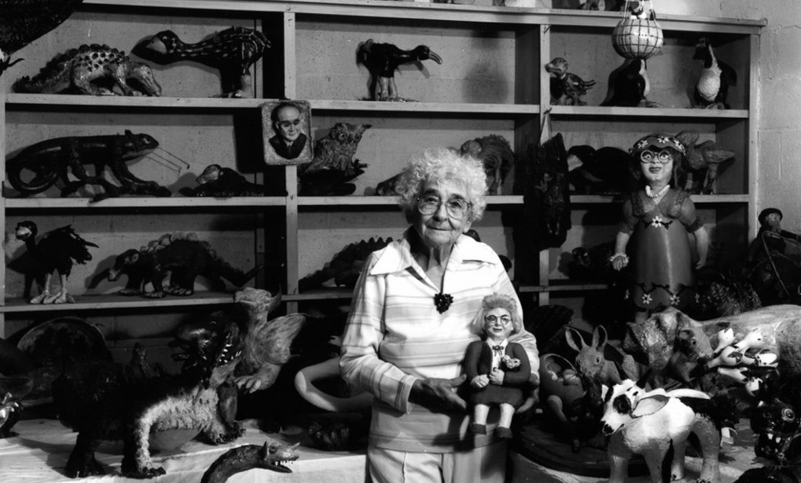 Minnie Black by Guy Mendes