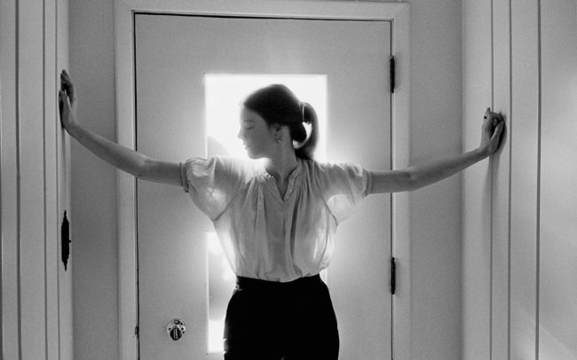 Teri Faragher by Guy Mendes